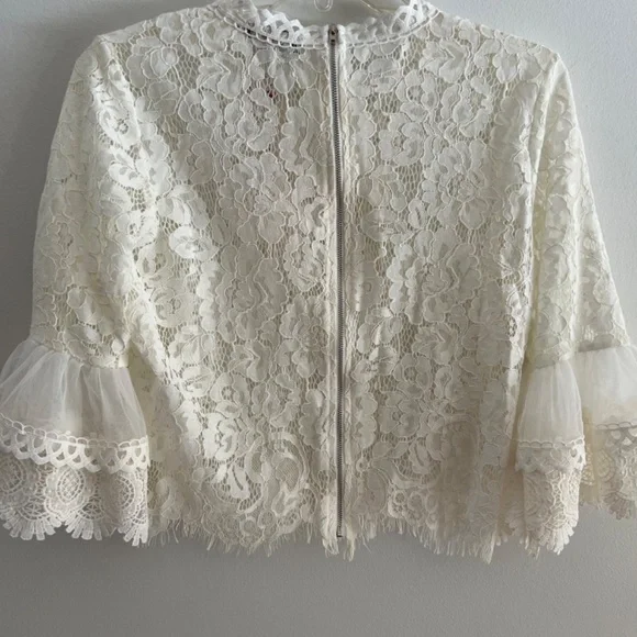 New Cream Lace Top - Picture 2 of 6